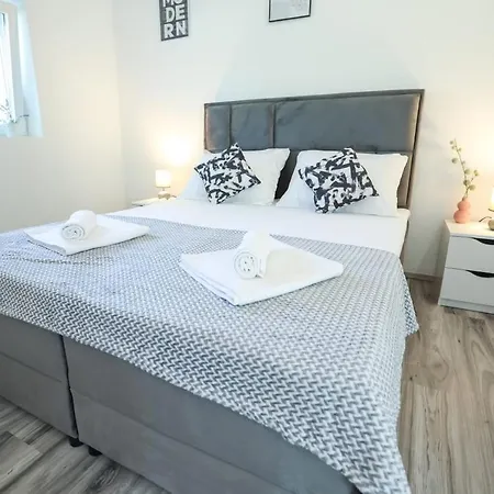 House Mia Sukošan