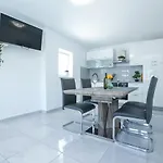 House Mia Sukošan