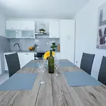 House Mia Sukošan